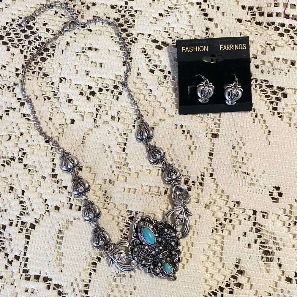 Western Core Jewelry Faux Turquoise Necklace Earring Set Modern Cowboy Southwest
